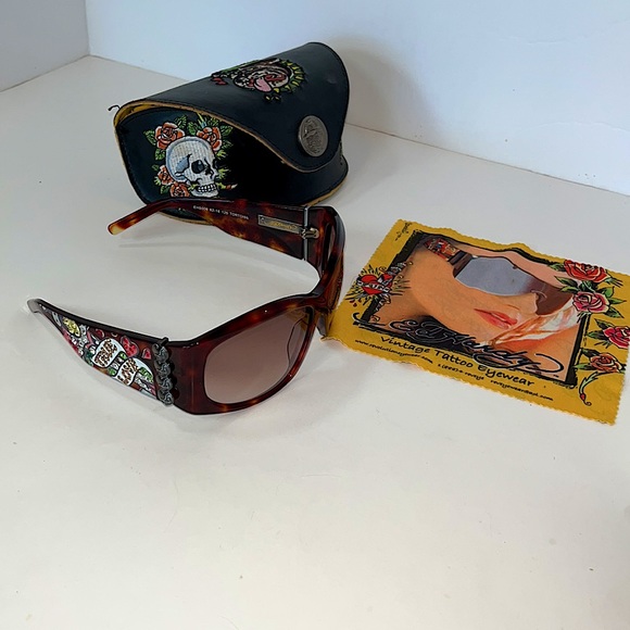 Vintage Ed HardyTattoo,True Love/Bulldog, SwarovskiCrystal & Tortoise Sunglasses - Picture 12 of 12
